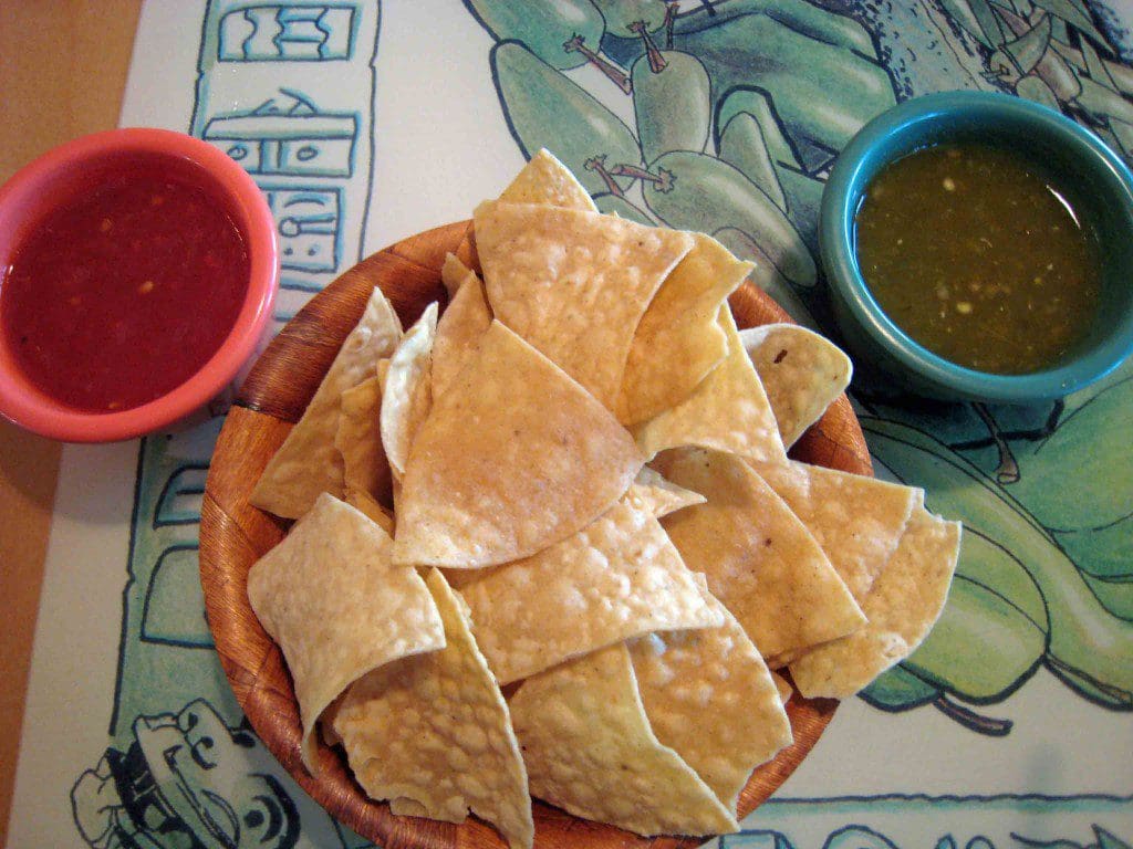 Salsa and chips at Mariscos Altamar